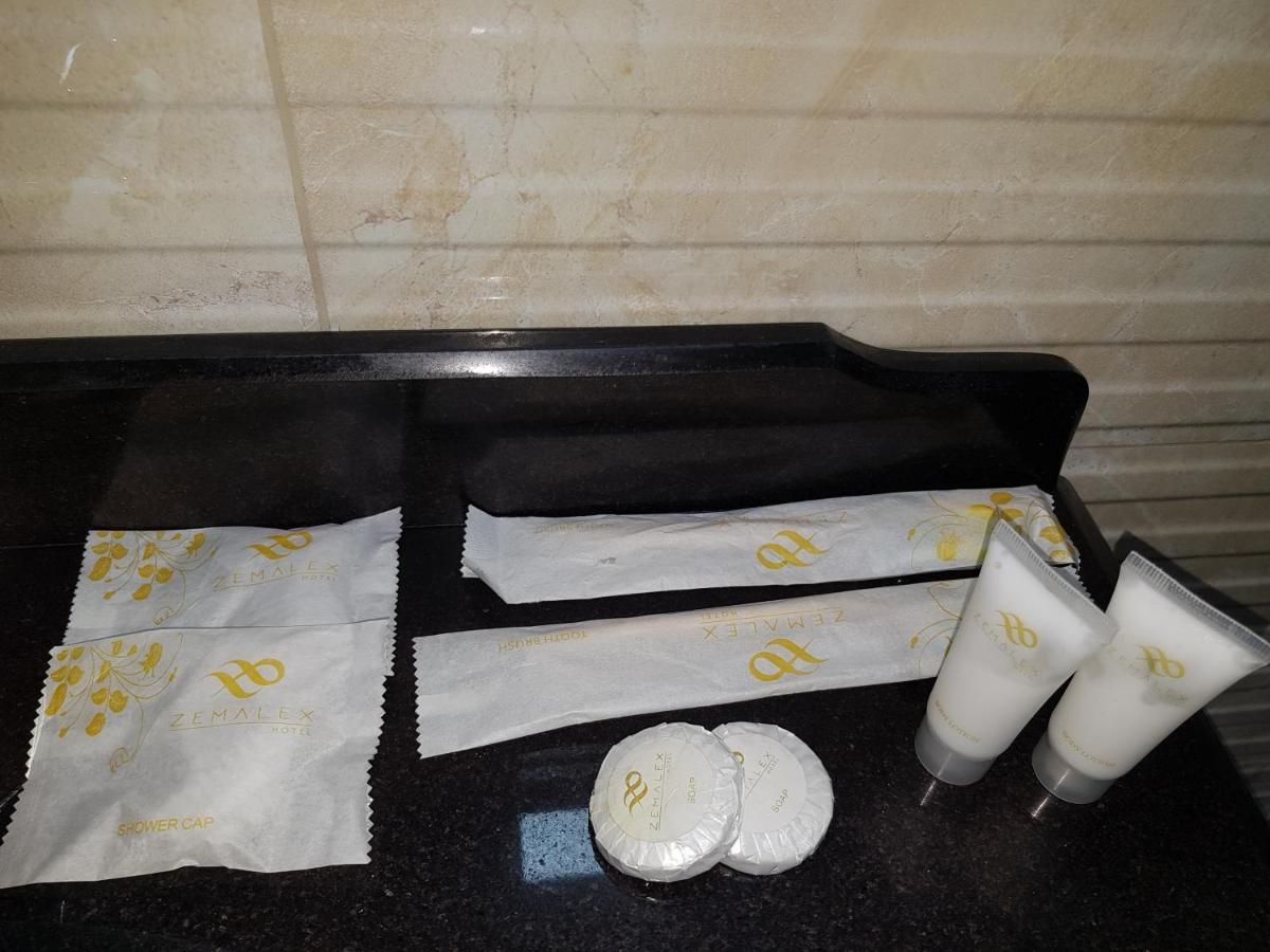 Zemalex Hotel Αντίς Αμπέμπα Εξωτερικό φωτογραφία